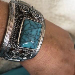 Turquoise antique silver bracelet